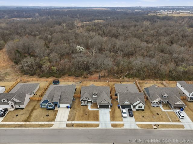 3217 E Lincoln Street, Broken Arrow, OK 74014