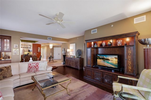 6422 WATERCREST WAY 302, Lakewood Ranch, FL 34202