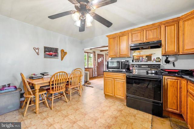 339 BEACON LIGHT RD, Parkesburg, PA 19365
