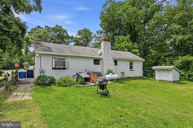 339 BEACON LIGHT RD, Parkesburg, PA 19365