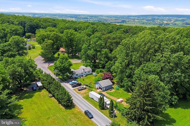 339 BEACON LIGHT RD, Parkesburg, PA 19365
