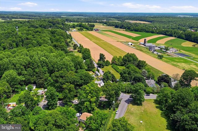 339 BEACON LIGHT RD, Parkesburg, PA 19365