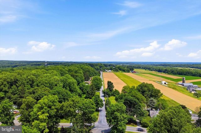 339 BEACON LIGHT RD, Parkesburg, PA 19365