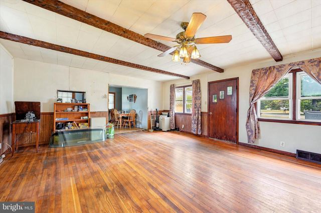 339 BEACON LIGHT RD, Parkesburg, PA 19365
