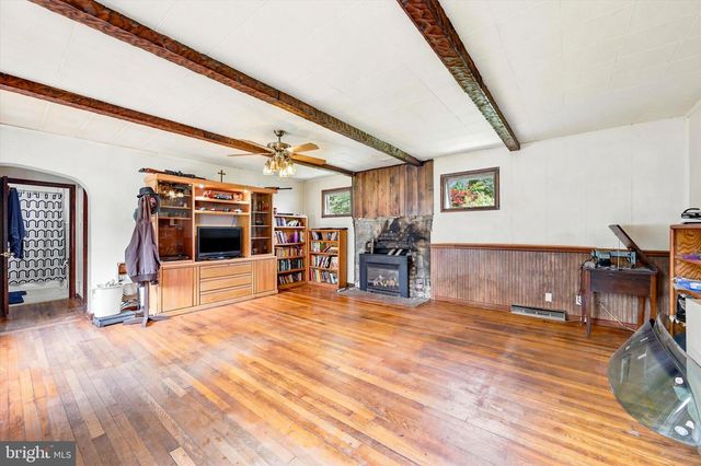 339 BEACON LIGHT RD, Parkesburg, PA 19365