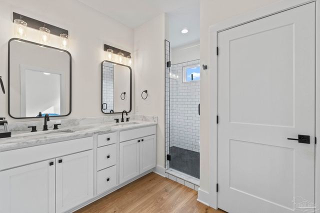 423 E Gonzalez St, Pensacola, FL 32503