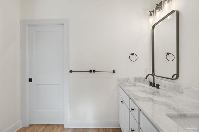 423 E Gonzalez St, Pensacola, FL 32503