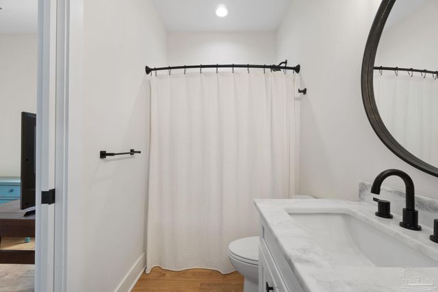 423 E Gonzalez St, Pensacola, FL 32503