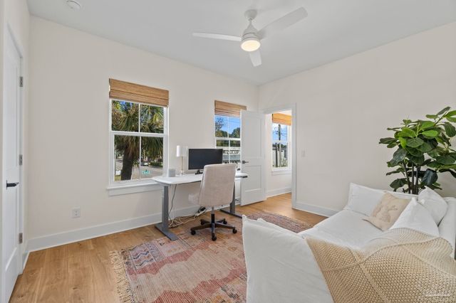 423 E Gonzalez St, Pensacola, FL 32503