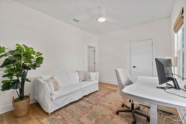 423 E Gonzalez St, Pensacola, FL 32503