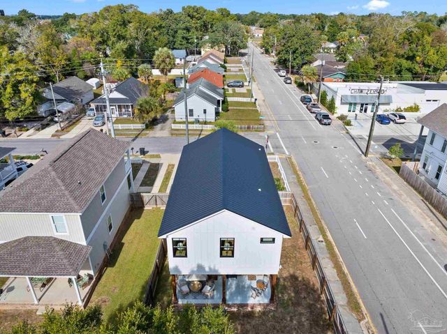 423 E Gonzalez St, Pensacola, FL 32503