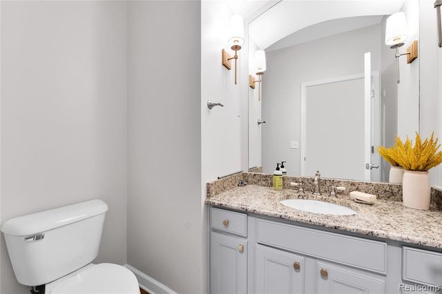 192 Greenan Lane, Orion Twp, MI 48362