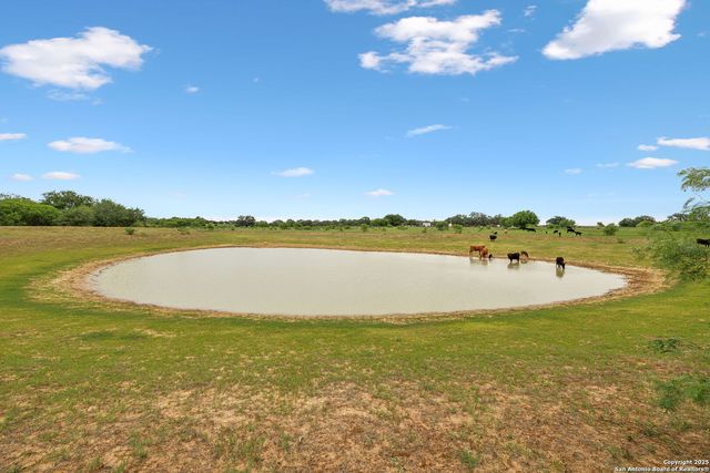783 Fm 1333, Poteet, TX 78065