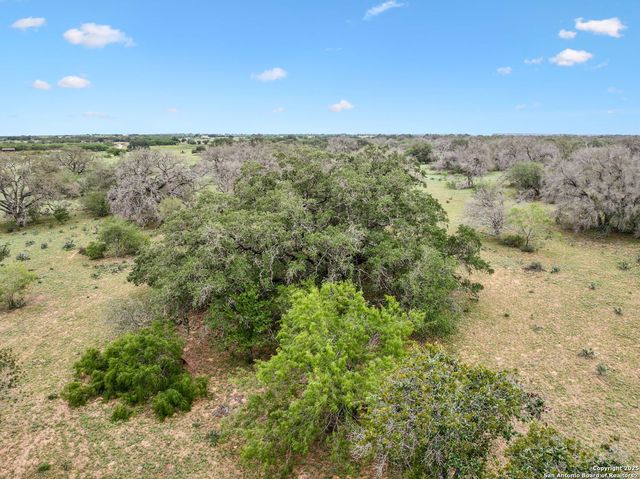783 Fm 1333, Poteet, TX 78065