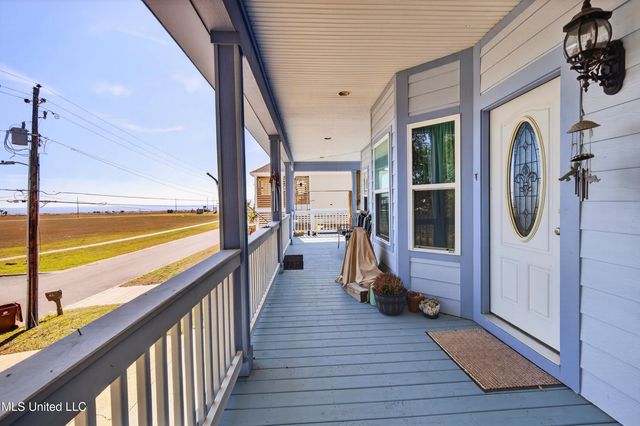 105 Hayden Avenue, Pass Christian, MS 39571