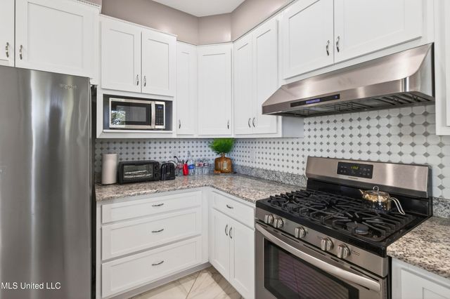 105 Hayden Avenue, Pass Christian, MS 39571