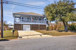 105 Hayden Avenue, Pass Christian, MS 39571