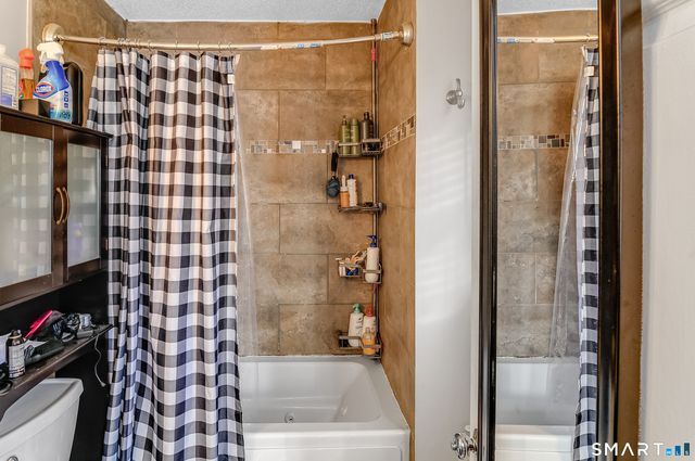 50 Habitat Lane, Bloomfield, CT 06002