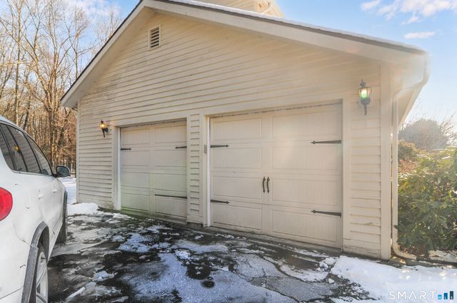 50 Habitat Lane, Bloomfield, CT 06002