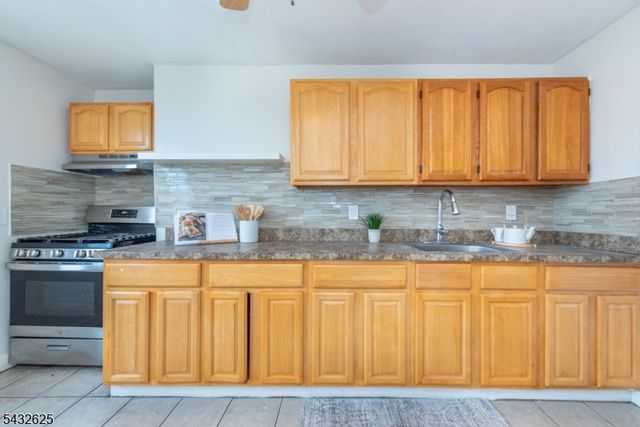 130 Milford Ave, Newark City, NJ 07108