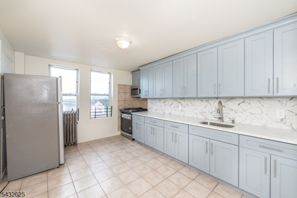 130 Milford Ave, Newark City, NJ 07108 — photo 4