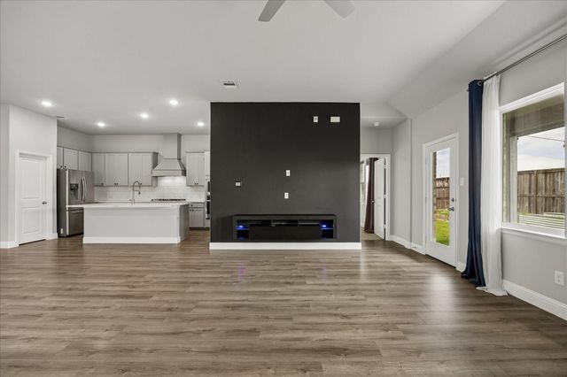 4251 Millers Creek Lane, Manvel, TX 77578