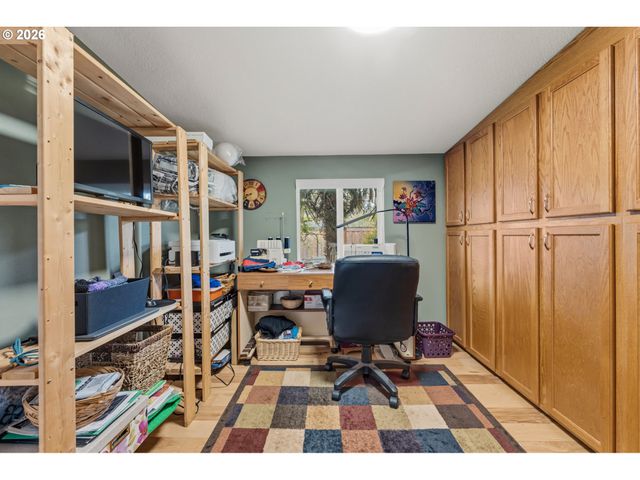 16100 Sw QUEEN VICTORIA Pl, King City, OR 97224