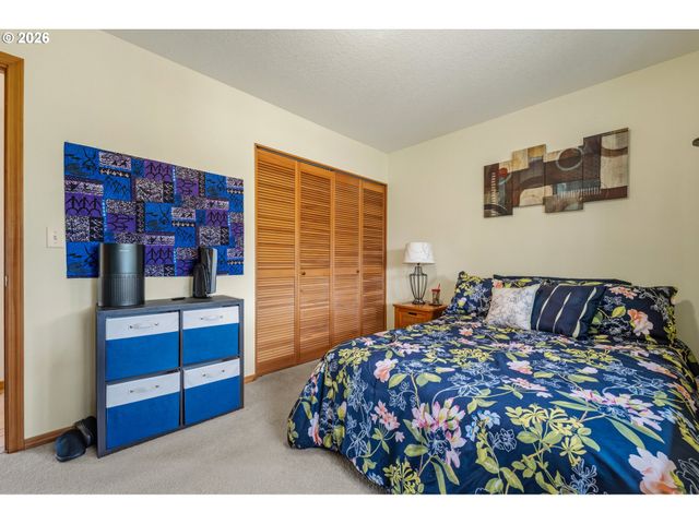 16100 Sw QUEEN VICTORIA Pl, King City, OR 97224