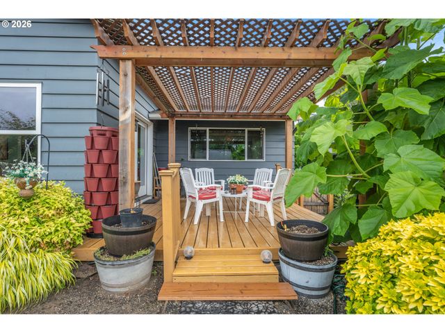 16100 Sw QUEEN VICTORIA Pl, King City, OR 97224