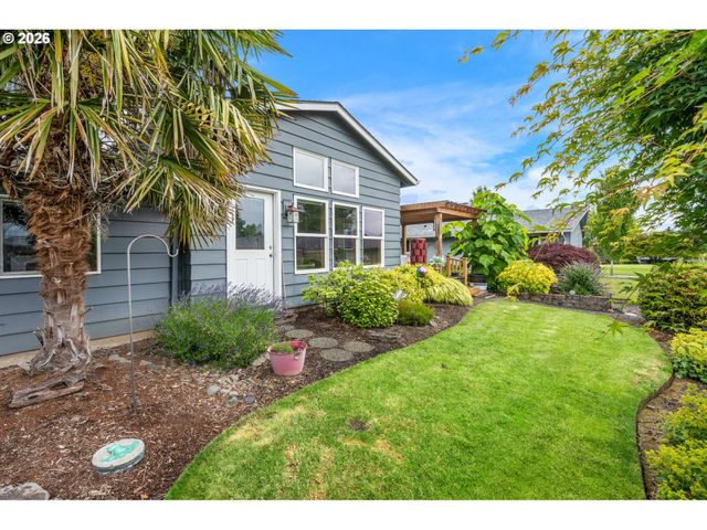 16100 Sw QUEEN VICTORIA Pl, King City, OR 97224