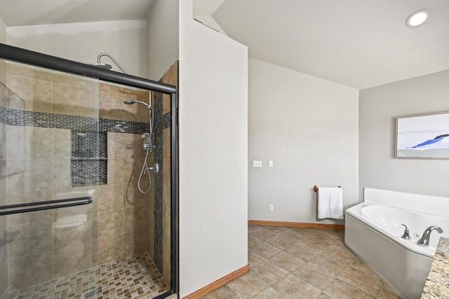 W172N10156 Woodbridge LANE, Germantown, WI 53022