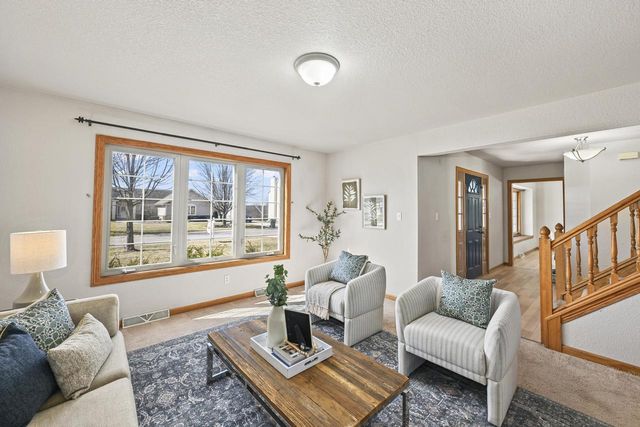 W172N10156 Woodbridge LANE, Germantown, WI 53022