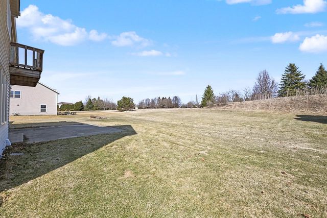 W172N10156 Woodbridge LANE, Germantown, WI 53022