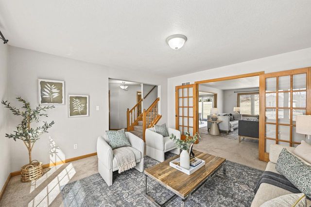 W172N10156 Woodbridge LANE, Germantown, WI 53022