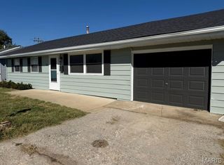 137 Charlene Street, East Alton, IL 62024