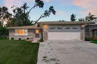 1108 Amherst Lane, University Park, IL 60484
