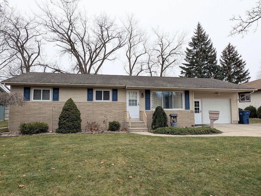 318 Gary Street, Bay City, MI 48706