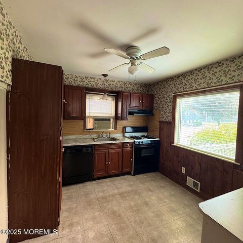 20 N Main Street, Marlboro, NJ 07746