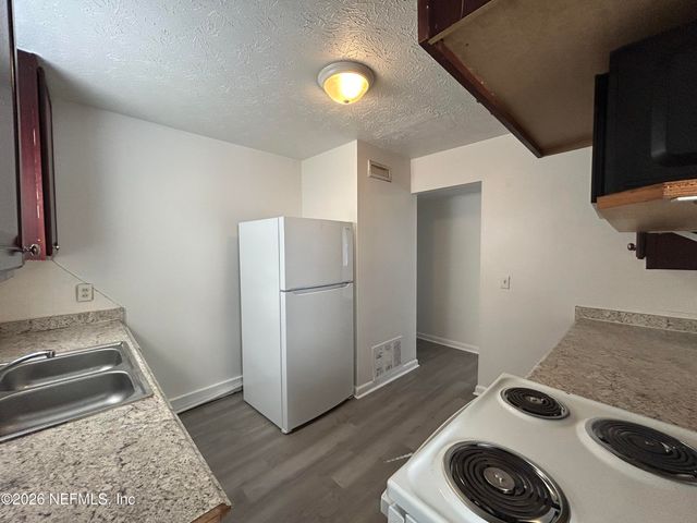 10610 LONE STAR Road, Jacksonville, FL 32225