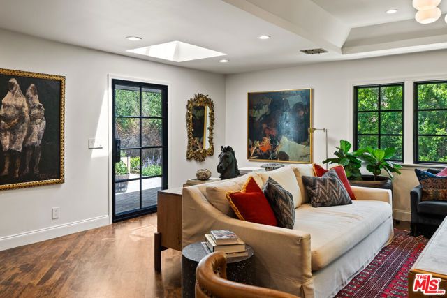 6 Buckskin Court, Bell Canyon, CA 91307