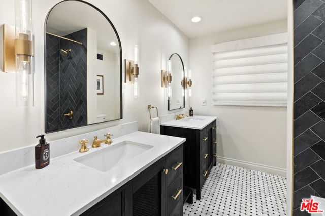 6 Buckskin Court, Bell Canyon, CA 91307