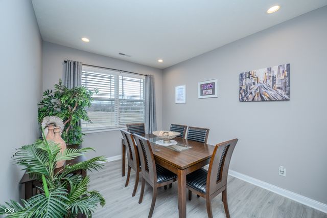 1565 Sadler Way, Avon, IN 46123