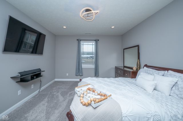 1565 Sadler Way, Avon, IN 46123