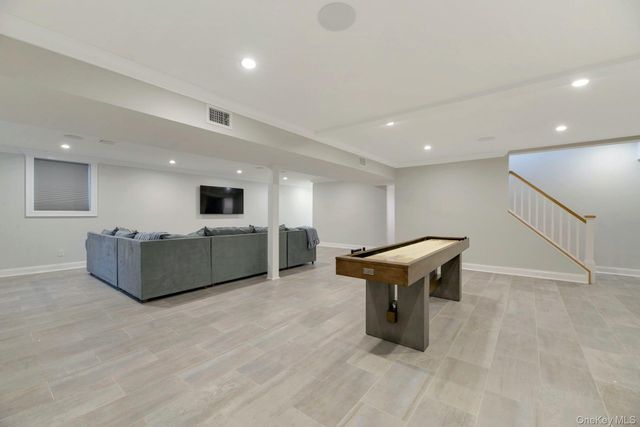 165 Marine Place, Greenport, NY 11944
