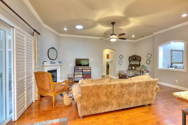 4152 Post Oak Dr, Turlock, CA 95382