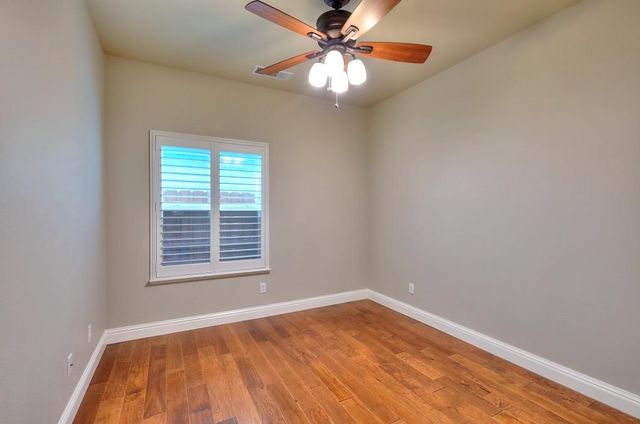 4152 Post Oak Dr, Turlock, CA 95382