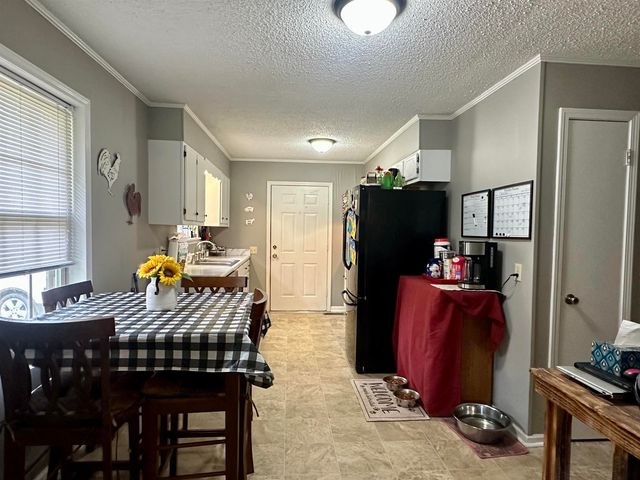 320 CLAYTON RD, Finger, TN 38334