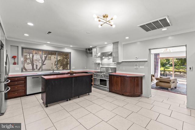 1507 NORMAN AVE, Lutherville Timonium, MD 21093