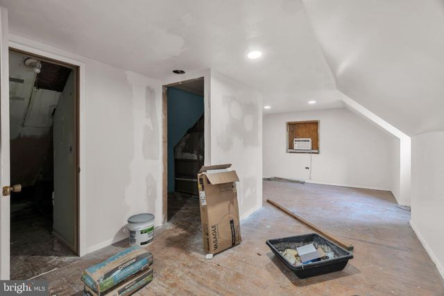 15 FRANCINE DR, Trenton, NJ 08610
