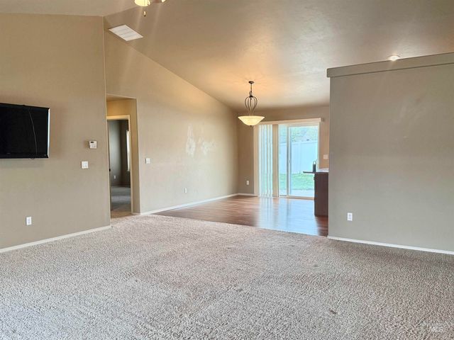 1506 N Adams, Jerome, ID 83338